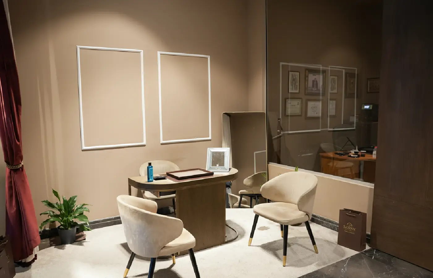 sadan-kanyon-magaza-ic